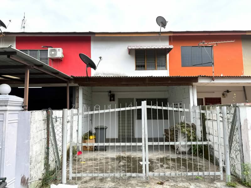 Rumah Teres 2 Tingkat untuk Dijual di Taman Puteri Wangsa (Ulu Tiram) - Zack Chow - Exterior - PropertyGuru.com.my