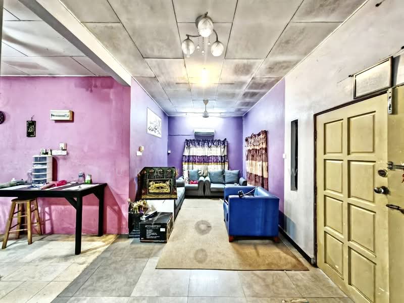Rumah Banglo untuk Dijual di Sungai Buloh (Selangor) - Fauran Nawawi - Living Room - PropertyGuru.com.my