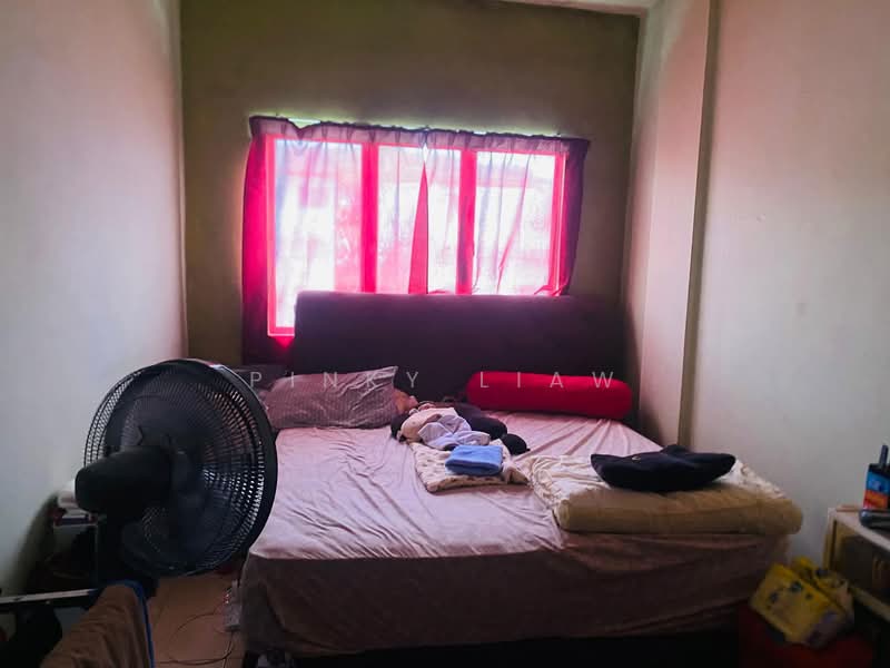 Pangsapuri untuk Dijual di Impian Sentosa - Pinky Liaw - Bedroom - PropertyGuru.com.my