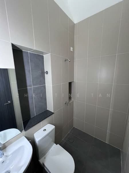 Rumah Teres 2-Tingkat untuk Disewa di Shah Alam (Selangor) - Christine Tan - Bathroom - PropertyGuru.com.my
