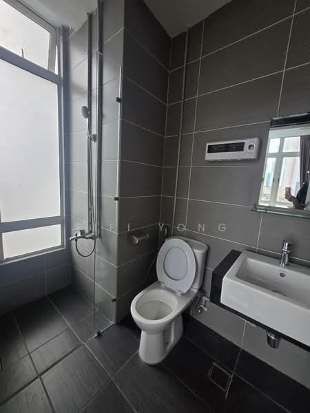 Condominium for Rent at KSL D'Esplanade Residence - Fifi Yong - Bathroom - PropertyGuru.com.my