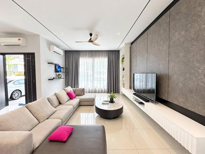 Bungalow House for Sale in Sunway Damansara (Kota Damansara) - Vincent Liaw - Living Room - PropertyGuru.com.my