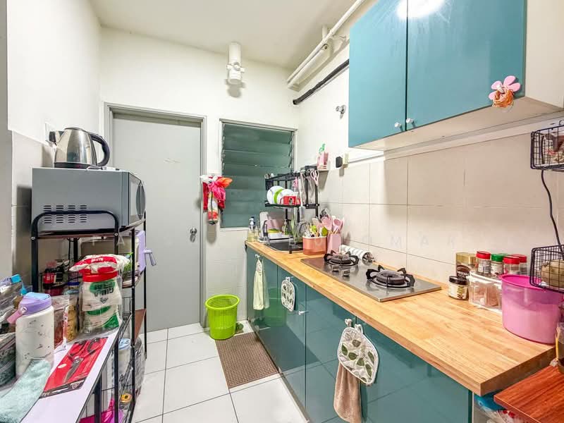 Pangsapuri untuk Dijual di Pangsapuri Seri Utama - Faisal Abu Omar - Kitchen - PropertyGuru.com.my