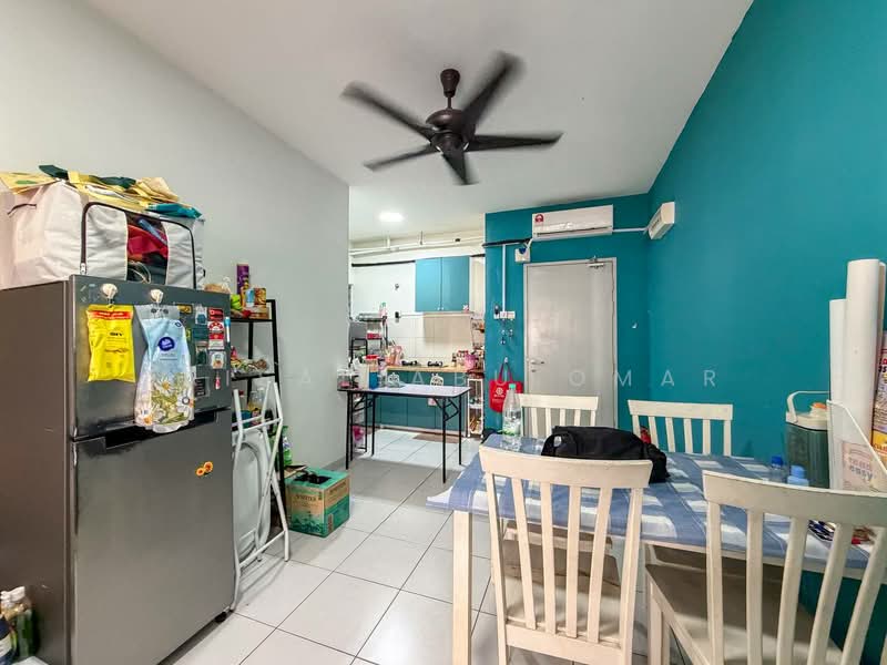Pangsapuri untuk Dijual di Pangsapuri Seri Utama - Faisal Abu Omar - Dining Room - PropertyGuru.com.my