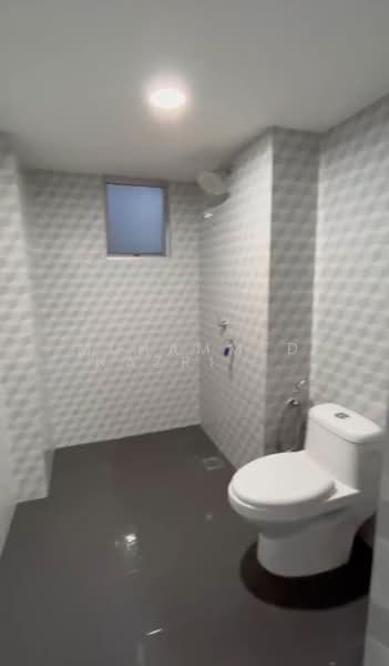 Kondominium untuk Dijual di Gurney Heights - Muhammed Nazri bin Mustapha - Bathroom - PropertyGuru.com.my