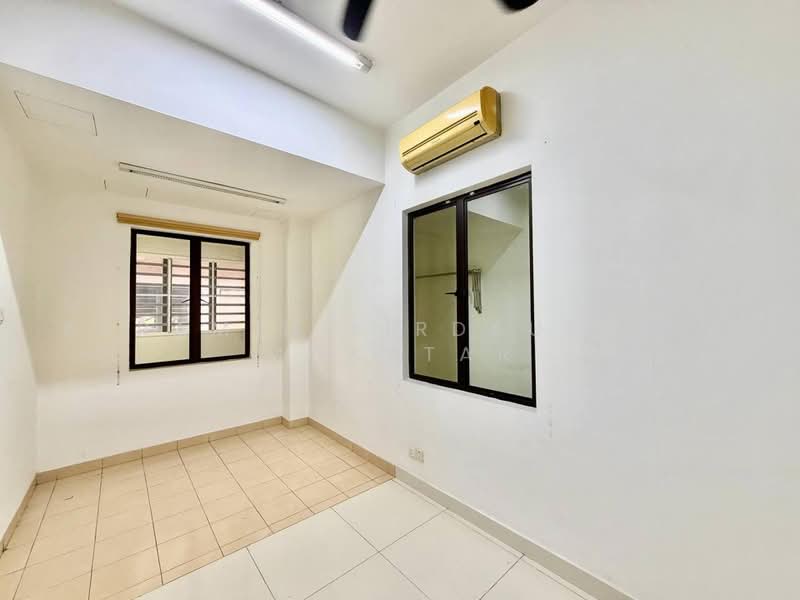 2-storey Terraced House for Sale in Alam Impian (Shah Alam) - Akramin Firdaus Bin Mokhtar - PropertyGuru.com.my