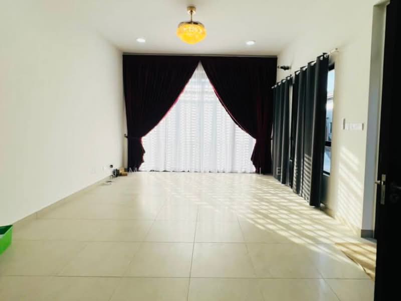 3-storey Terraced House for Rent in Cyberjaya (Selangor) - Ahmad Fadlee - Living Room - PropertyGuru.com.my