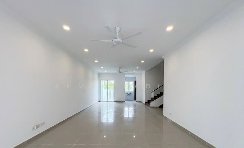 Rumah Teres 2 Tingkat untuk Disewa di Cyberjaya (Selangor) - Ahmad Fadlee - Living Room - PropertyGuru.com.my