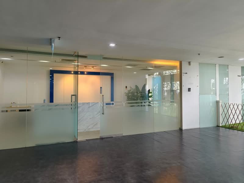 Office for Rent in Subang Jaya (Selangor) - Cindy Ng - Entrance - PropertyGuru.com.my