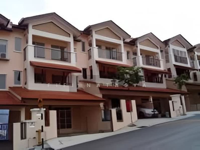 Townhouse for Sale in Rawang (Selangor) - Fifi Natasya - Exterior - PropertyGuru.com.my