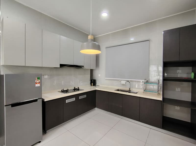 Condominium for Rent at Amberside @ Country Garden Danga Bay - Jensen Goh - Kitchen - PropertyGuru.com.my