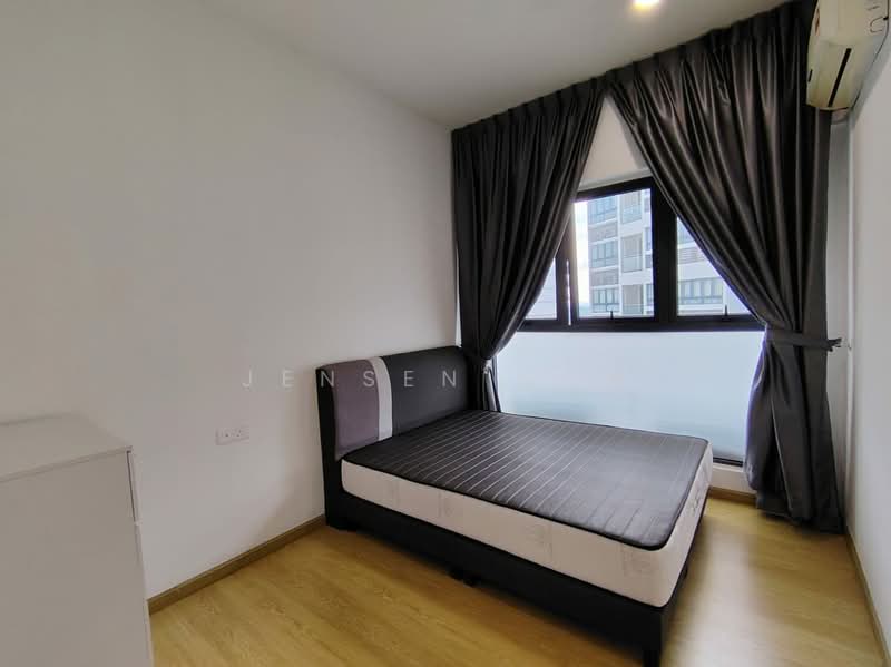 Condominium for Rent at Amberside @ Country Garden Danga Bay - Jensen Goh - Bedroom - PropertyGuru.com.my