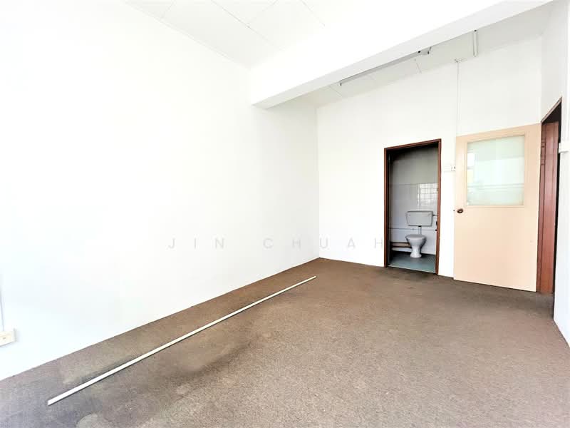 Shop / Office for Rent in Bandar Baru Air Itam (Ayer Itam) - Jin Chuah - Bathroom - PropertyGuru.com.my