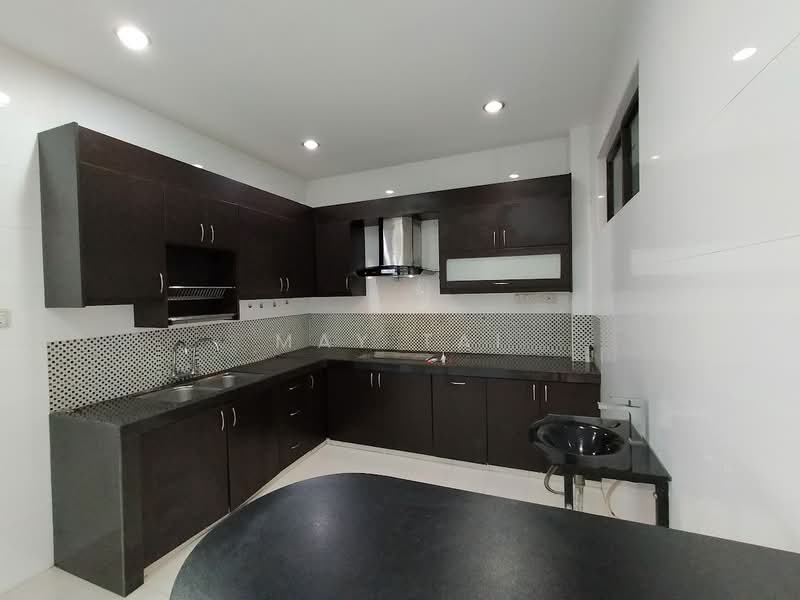 Terraced House for Sale in Bandar Teknologi Kajang (Kajang) - May Tai - Kitchen - PropertyGuru.com.my