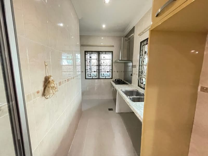 Rumah Banglo untuk Dijual di Ampang Jaya (Ampang) - Hanif Hanz - Kitchen - PropertyGuru.com.my