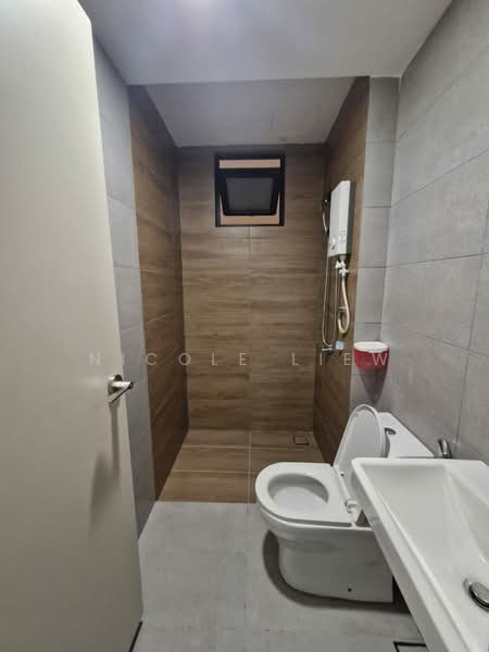 Servis Apartment untuk Dijual di Vivo Executive Apartment - Nicole Liew - Bathroom - PropertyGuru.com.my
