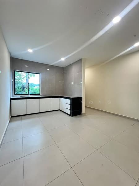 Rumah Teres 2 Tingkat untuk Dijual di Bandar Seri Alam (Masai) - Daniel Yong - Kitchen - PropertyGuru.com.my