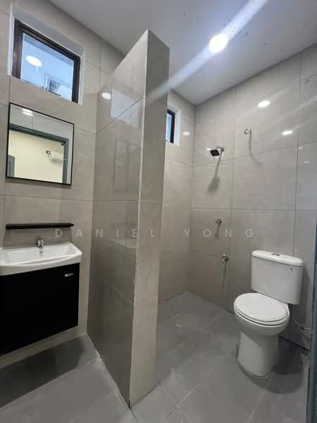 Rumah Teres 2 Tingkat untuk Dijual di Bandar Seri Alam (Masai) - Daniel Yong - Bathroom - PropertyGuru.com.my
