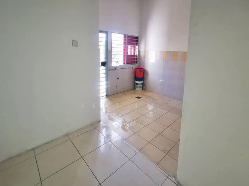2-storey Terraced House for Sale in Taman Damai Utama (Bandar Kinrara) - Kent Lai - Kitchen - PropertyGuru.com.my