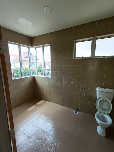 Bungalow for Sale in Banting (Selangor) - CH LEE - Bathroom - PropertyGuru.com.my