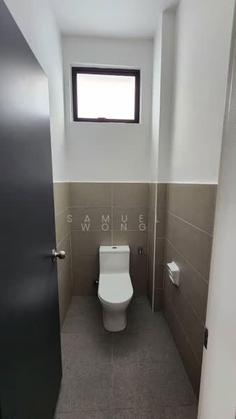 Factory for Rent in Pasir Gudang (Johor) - Samuel Wong - Bathroom - PropertyGuru.com.my