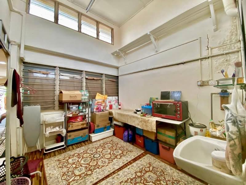 1-storey Terraced House for Sale in Petaling Jaya (Selangor) - Hanif Hanz - Kitchen - PropertyGuru.com.my
