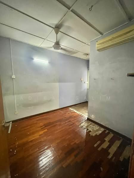 Rumah Teres 2 Tingkat untuk Dijual di TAMAN PUCHONG UTAMA (Puchong) - Adibah Salim - Interior - PropertyGuru.com.my