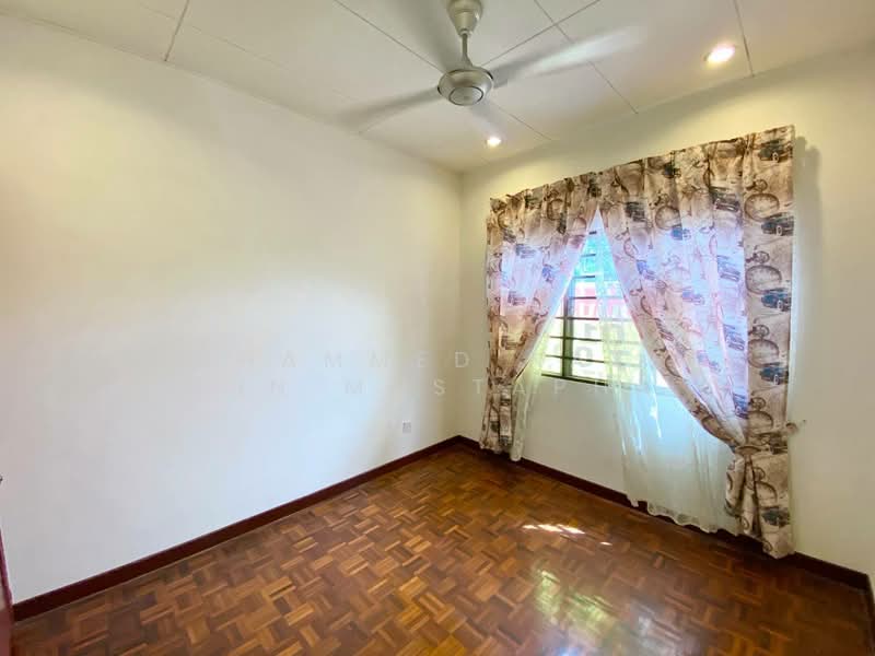 2-storey Terraced House for Sale in Bandar Tasik Kesuma (Beranang) - Muhammed Nazri bin Mustapha - Bedroom - PropertyGuru.com.my