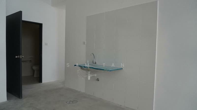 Semi-D Factory for Sale in Eco Business Park V (Puncak Alam) - Sam Tan - Bathroom - PropertyGuru.com.my
