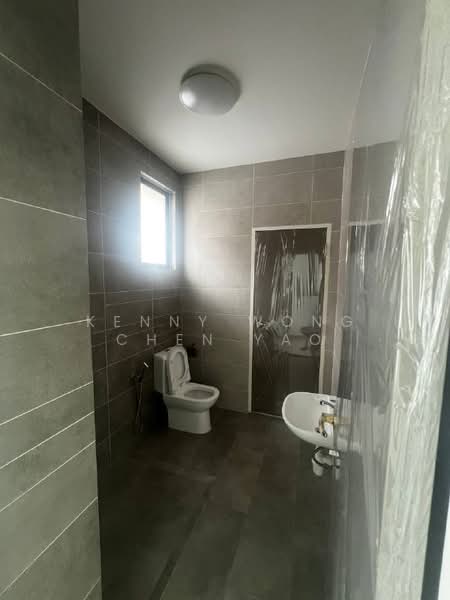 2-storey Terraced House for Rent in Johor Bahru (Johor) - Kenny Wong Chen Yao - Bathroom - PropertyGuru.com.my