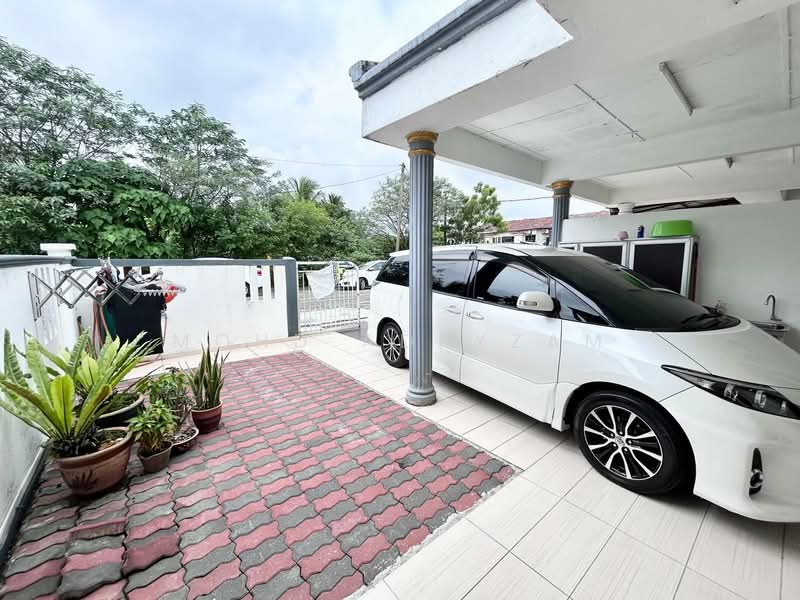 2-storey Terraced House for Sale in Teluk Pulai (Klang) - Mohd Adryzam - Exterior - PropertyGuru.com.my