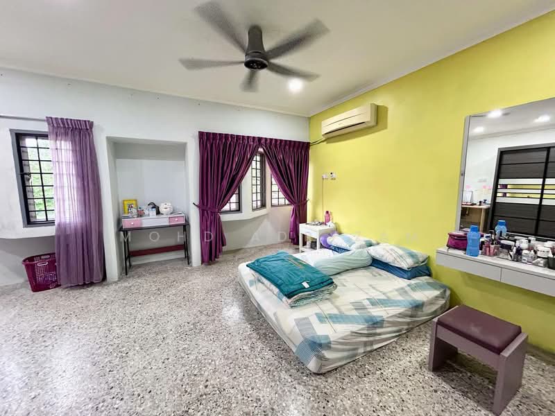 2-storey Terraced House for Sale in Teluk Pulai (Klang) - Mohd Adryzam - Bedroom - PropertyGuru.com.my
