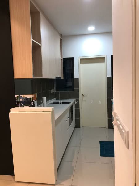 Kondominium untuk Disewa di Lakeville Residence - Iman Riza - Kitchen - PropertyGuru.com.my