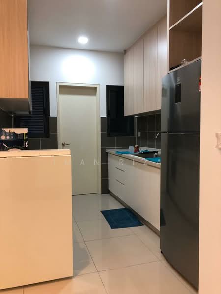 Kondominium untuk Disewa di Lakeville Residence - Iman Riza - Kitchen - PropertyGuru.com.my