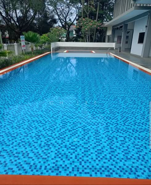 Rumah Berkembar untuk Dijual di Glenmarie Cove (Klang) - CH LEE - Pool - PropertyGuru.com.my