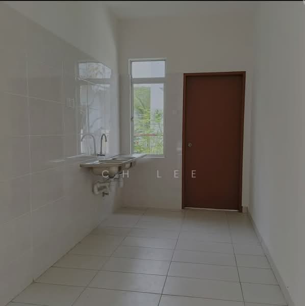 Rumah Berkembar untuk Dijual di Glenmarie Cove (Klang) - CH LEE - Kitchen - PropertyGuru.com.my