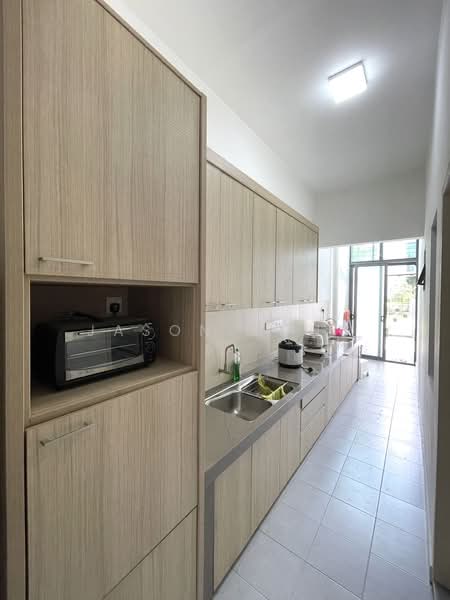 3-storey Terraced House for Rent in Lake Fields (Sungai Besi) - Jason Vong - Kitchen - PropertyGuru.com.my