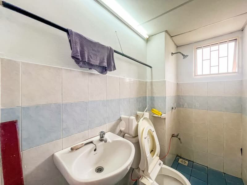 Condominium for Sale at Tiara Intan - Faisal Abu Omar - Bathroom - PropertyGuru.com.my