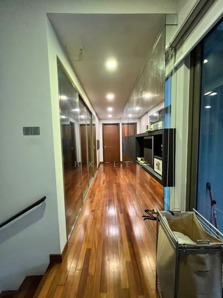 Vila Berkembar untuk Dijual di Kota Kemuning (Shah Alam) - HK Lee - Corridor - PropertyGuru.com.my