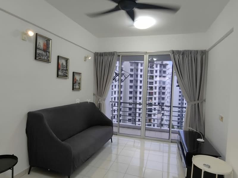 Kondominium untuk Disewa di Putra Place Condominium - Ryan Sim - Living Room - PropertyGuru.com.my