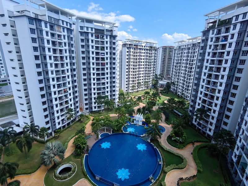 Kondominium untuk Disewa di Putra Place Condominium - Ryan Sim - Exterior - PropertyGuru.com.my