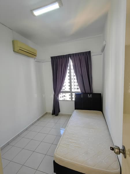 Kondominium untuk Disewa di Putra Place Condominium - Ryan Sim - Bedroom - PropertyGuru.com.my