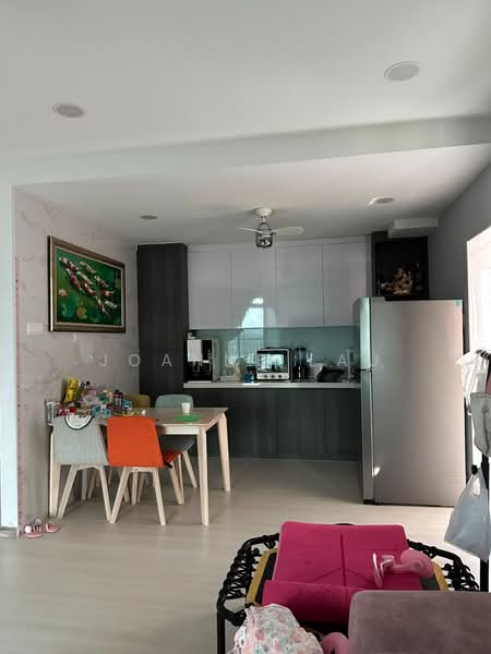 Service Residence for Sale at The Garden Residences - Joanne Lau - Kitchen - PropertyGuru.com.my