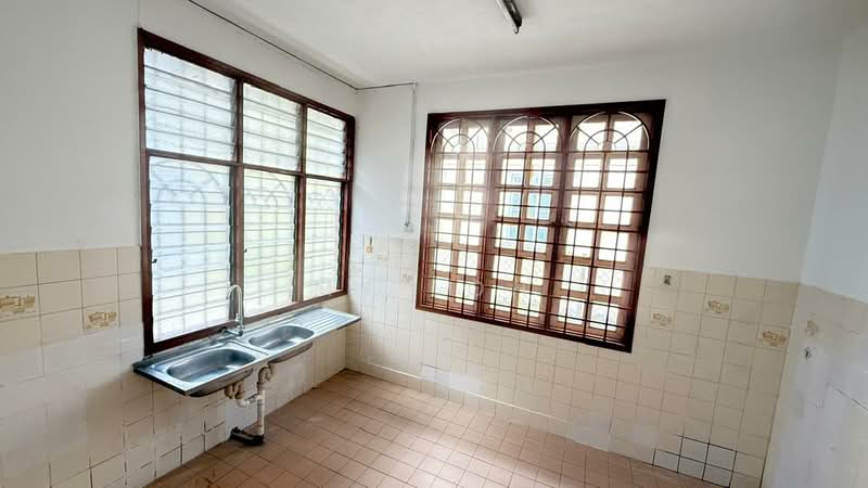 Rumah Teres 2 Tingkat untuk Dijual di Bandar Baru Selayang (Selayang) - MY Loh - Kitchen - PropertyGuru.com.my