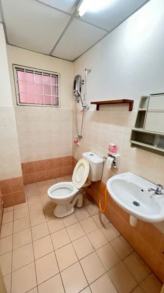Condominium for Rent at Sri Pandan - CY Khoo - Bathroom - PropertyGuru.com.my