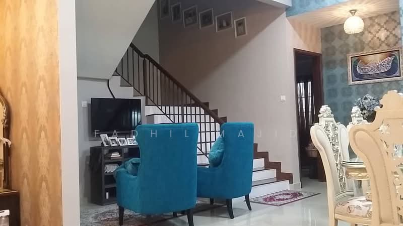 Rumah Berkembar untuk Dijual di Bukit Jelutong (Shah Alam) - Fadhil Majid - Living Room - PropertyGuru.com.my