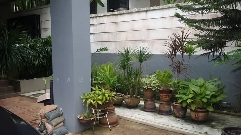 Rumah Berkembar untuk Dijual di Bukit Jelutong (Shah Alam) - Fadhil Majid - Garden - PropertyGuru.com.my