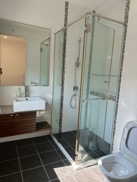 3-storey Terraced House for Sale in Tanjung Bungah (Penang) - Eugene YE Tan - Bathroom - PropertyGuru.com.my