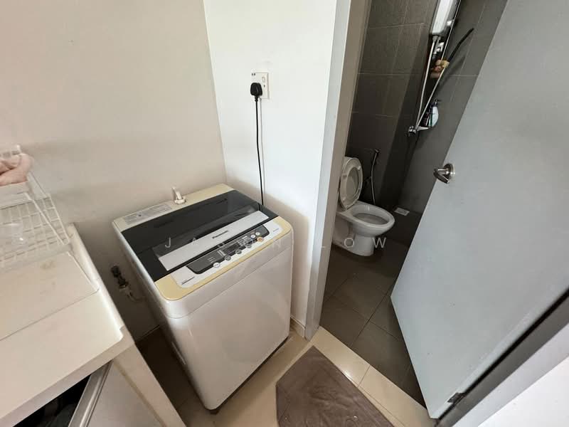 Servis Apartment untuk Disewa di First Subang (SS 15 Courtyard) - Jason Low - Bathroom - PropertyGuru.com.my