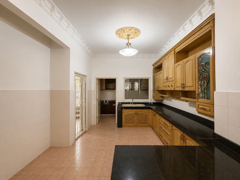 Rumah Teres 3 Tingkat untuk Dijual di Taman Tasik Indah Mewah (Batu) - Cammy N - Kitchen - PropertyGuru.com.my
